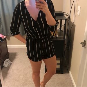 NWT Romper (M)